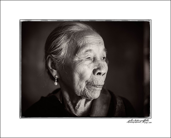 People from Vietnam and Thailand