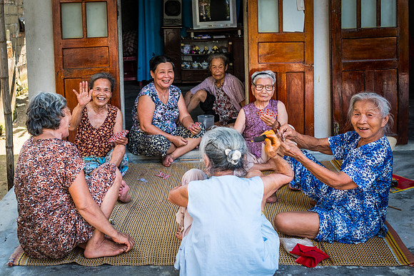 People from Vietnam and Thailand