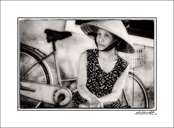 People from Vietnam and Thailand