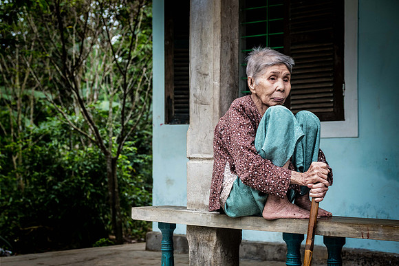 People from Vietnam and Thailand