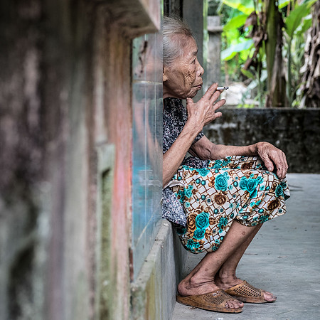 People from Vietnam and Thailand