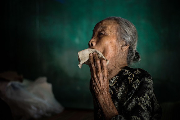 People from Vietnam and Thailand